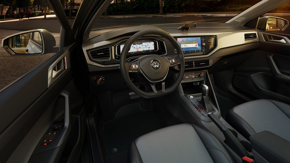 Polo interior e painel