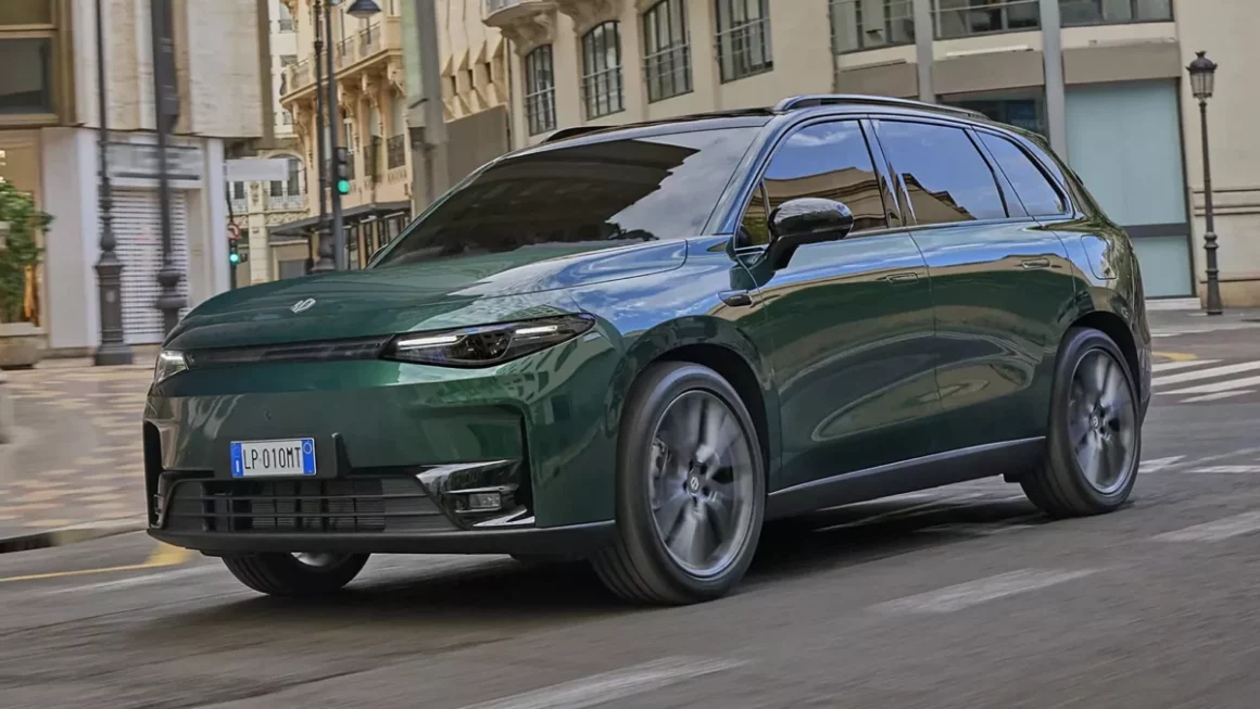 Consórcio Jeep Avenger 2025 