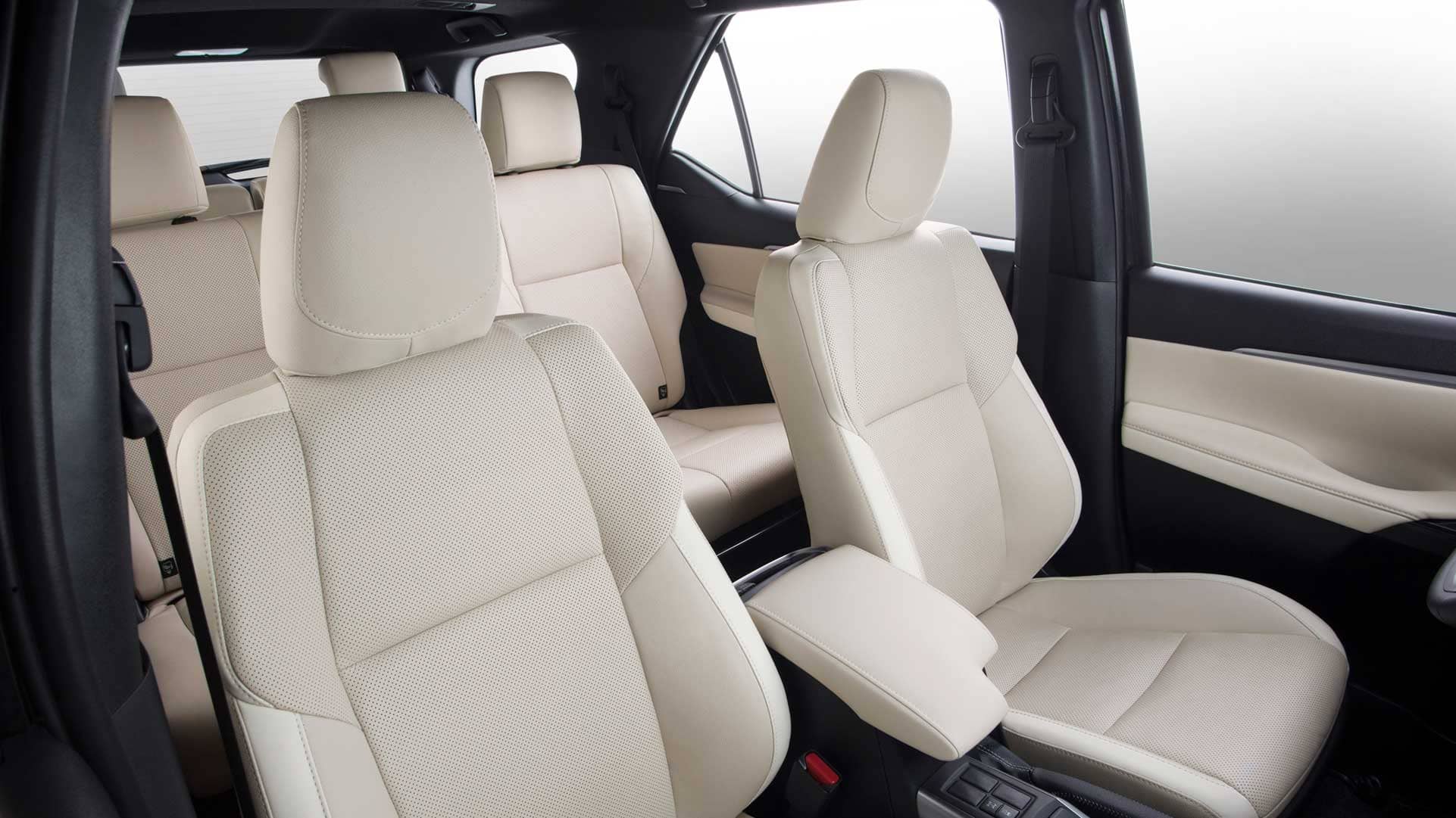 Consórcio SW4 Platinum interior