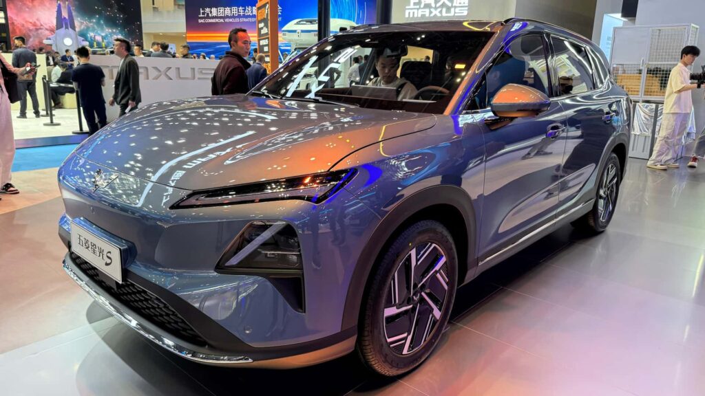 Chevrolet Captiva EV 2025 – frente do SUV elétrico