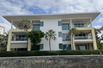 Prédio residencial com varandas amplas, exemplo de imóvel comprado com carta de crédito acima de 300 mil